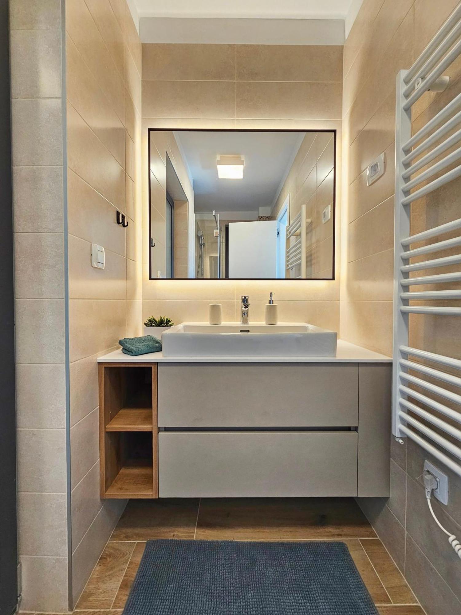 Modern Cityscape Apartment ซาดาร์ ภายนอก รูปภาพ